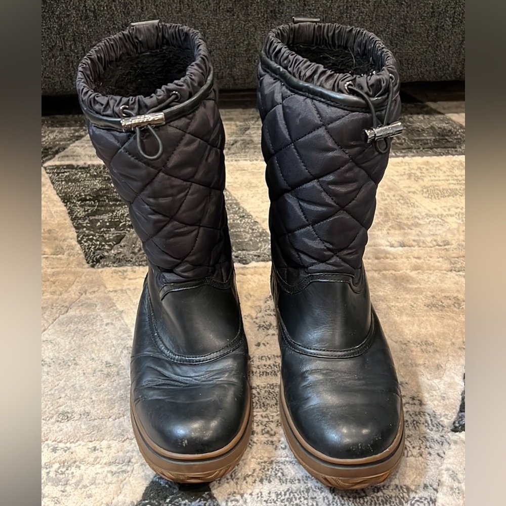 Winter boots